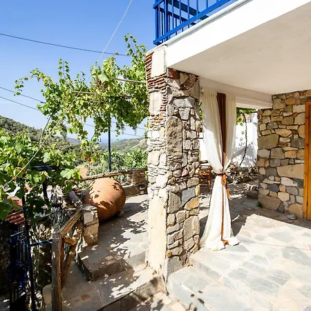 Mountain Stone Μαριές